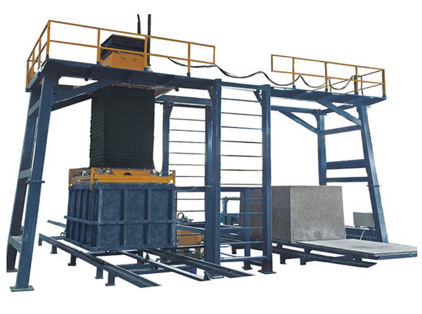 陶(táo)粒加氣(qi)塊自動(dong)脫模機(jī)