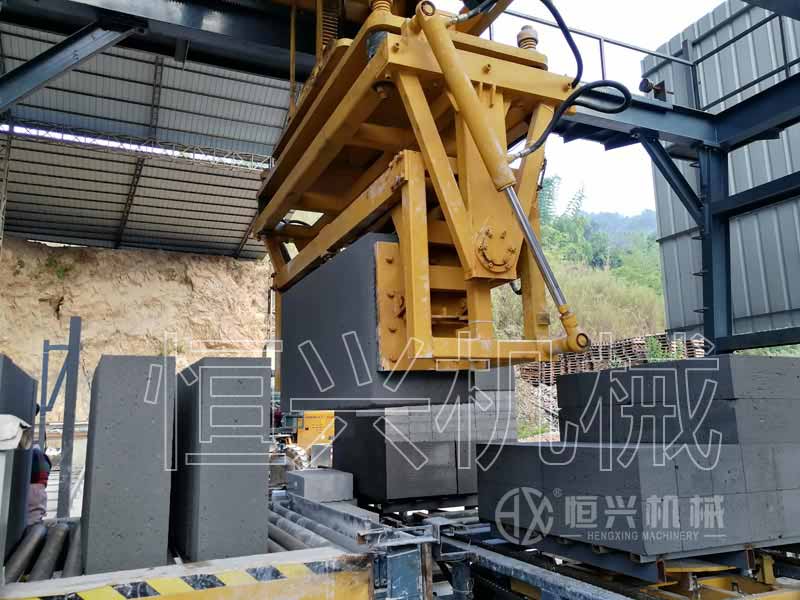 免蒸加(jiā)氣混凝土(tǔ)設備試機(jī)要求