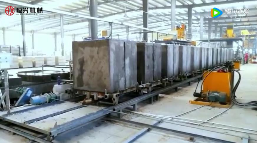 陶(táo)粒自保溫(wēn)砌塊生産(chan)線